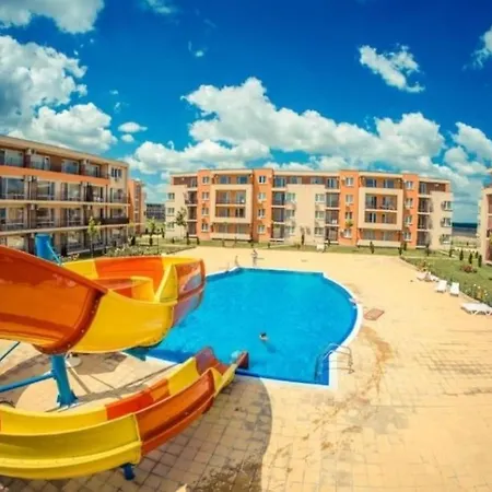 Apartament Sunrise L&t Apartament Słoneczny Brzeg